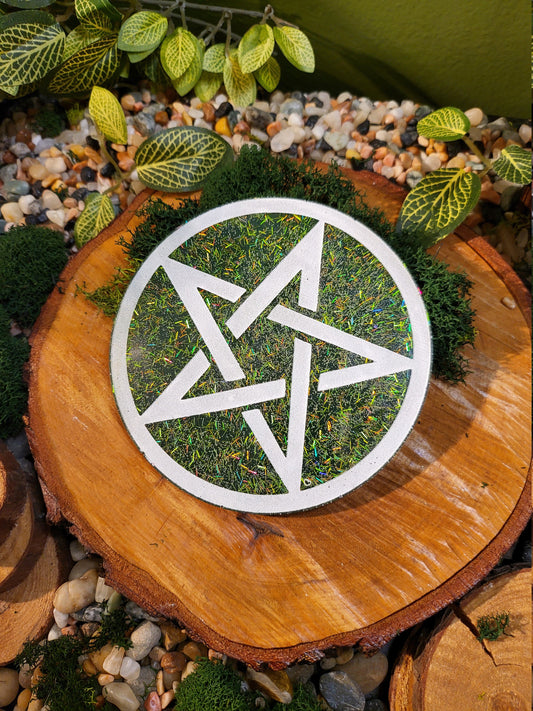 Green and Gold Holographic Glitter with White Outline Pentagram Plate