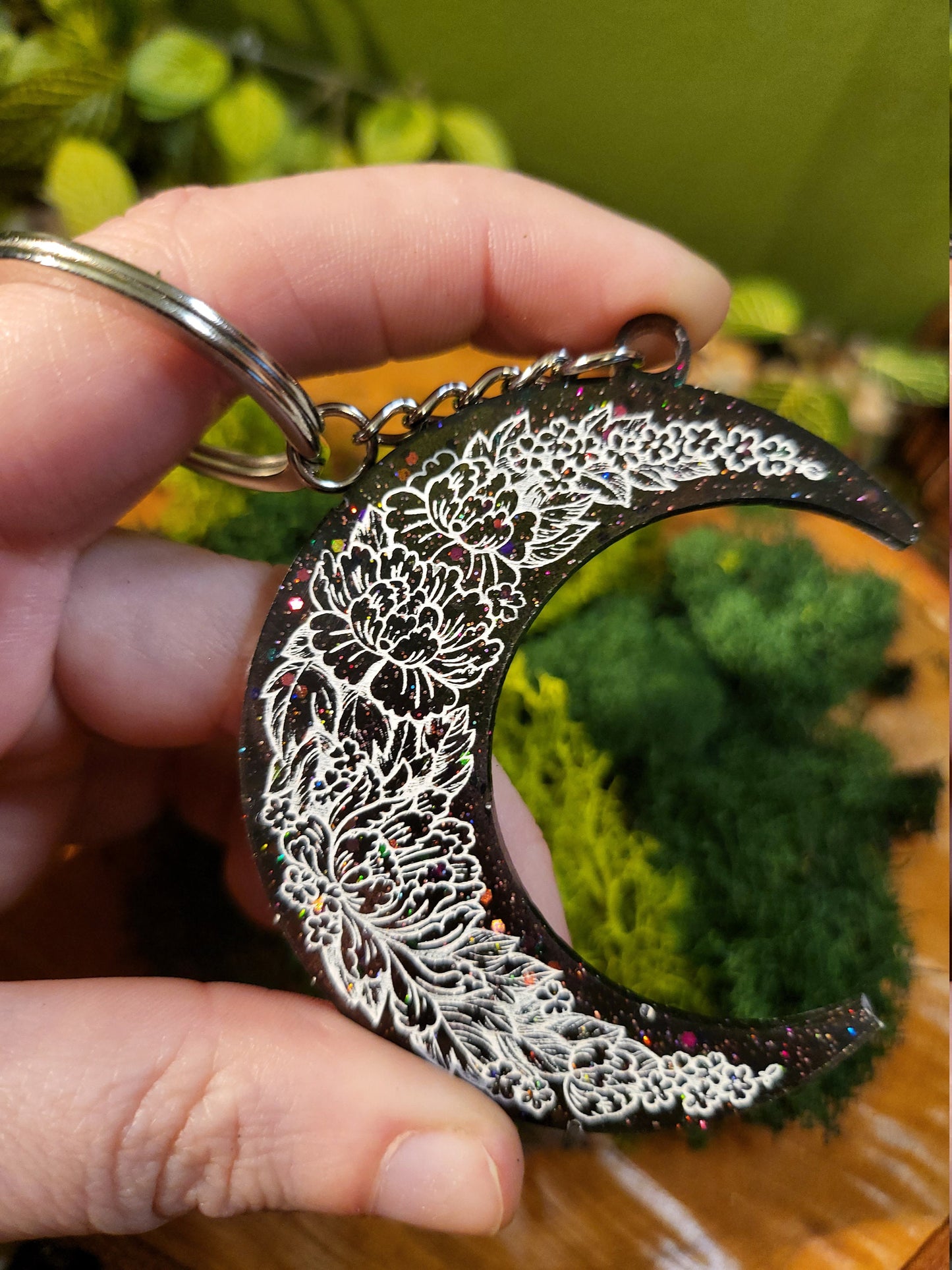 Black Glitter Bomb Floral Pattern Crescent Moon Keychain