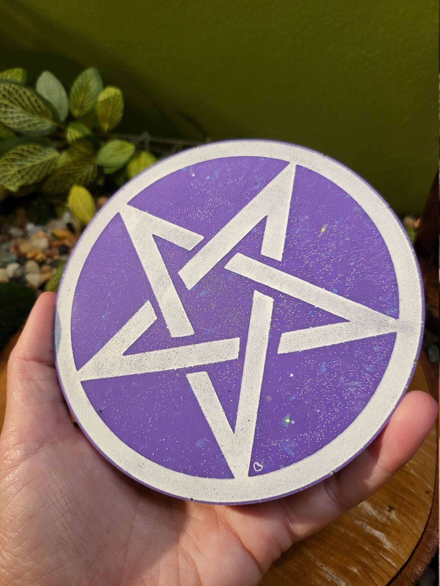 Pastel Purple with White Outline Pentagram Plate