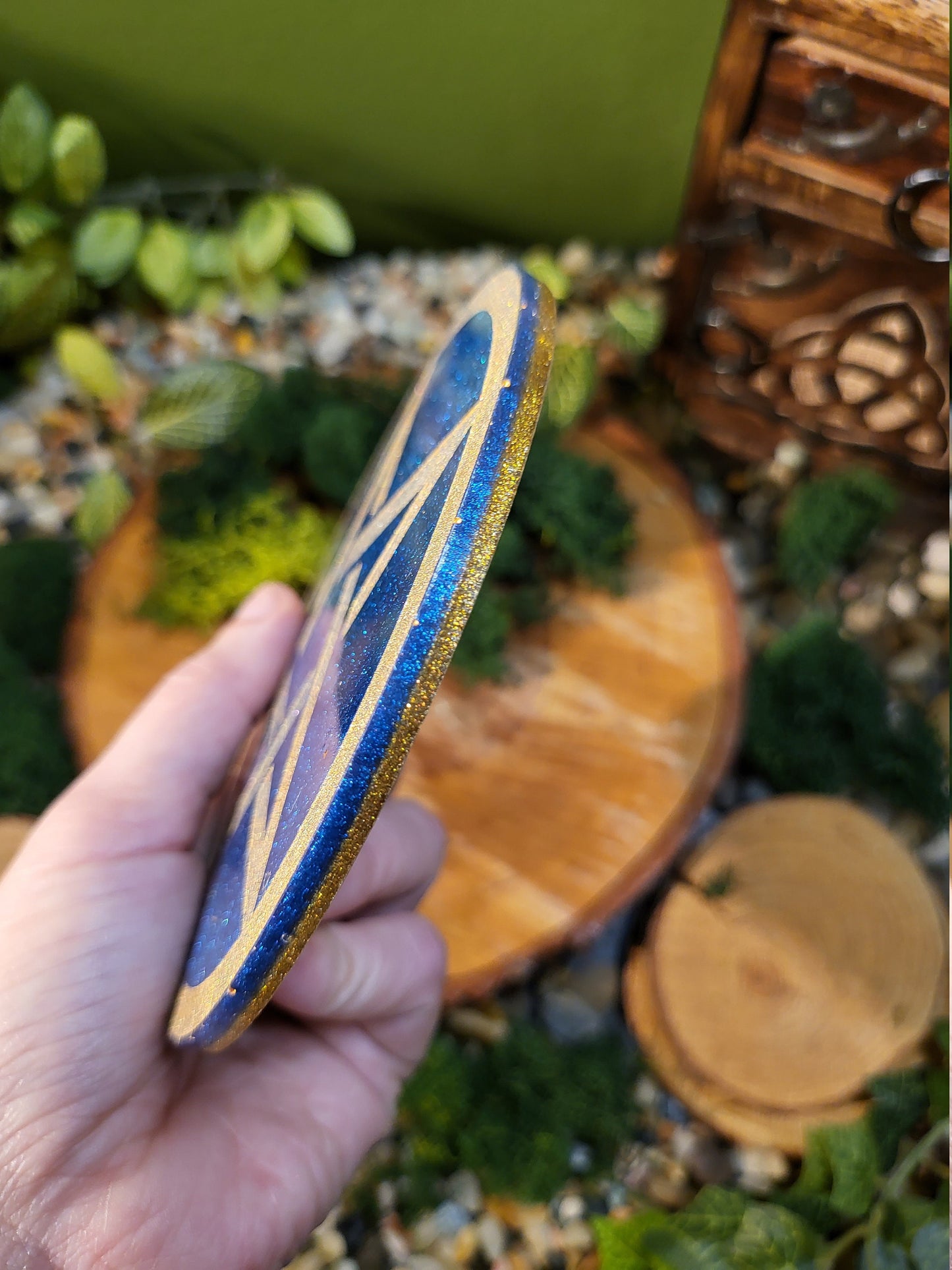 Blue and Gold Outline Pentagram Plate
