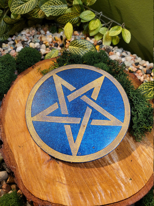 Blue and Gold Outline Pentagram Plate