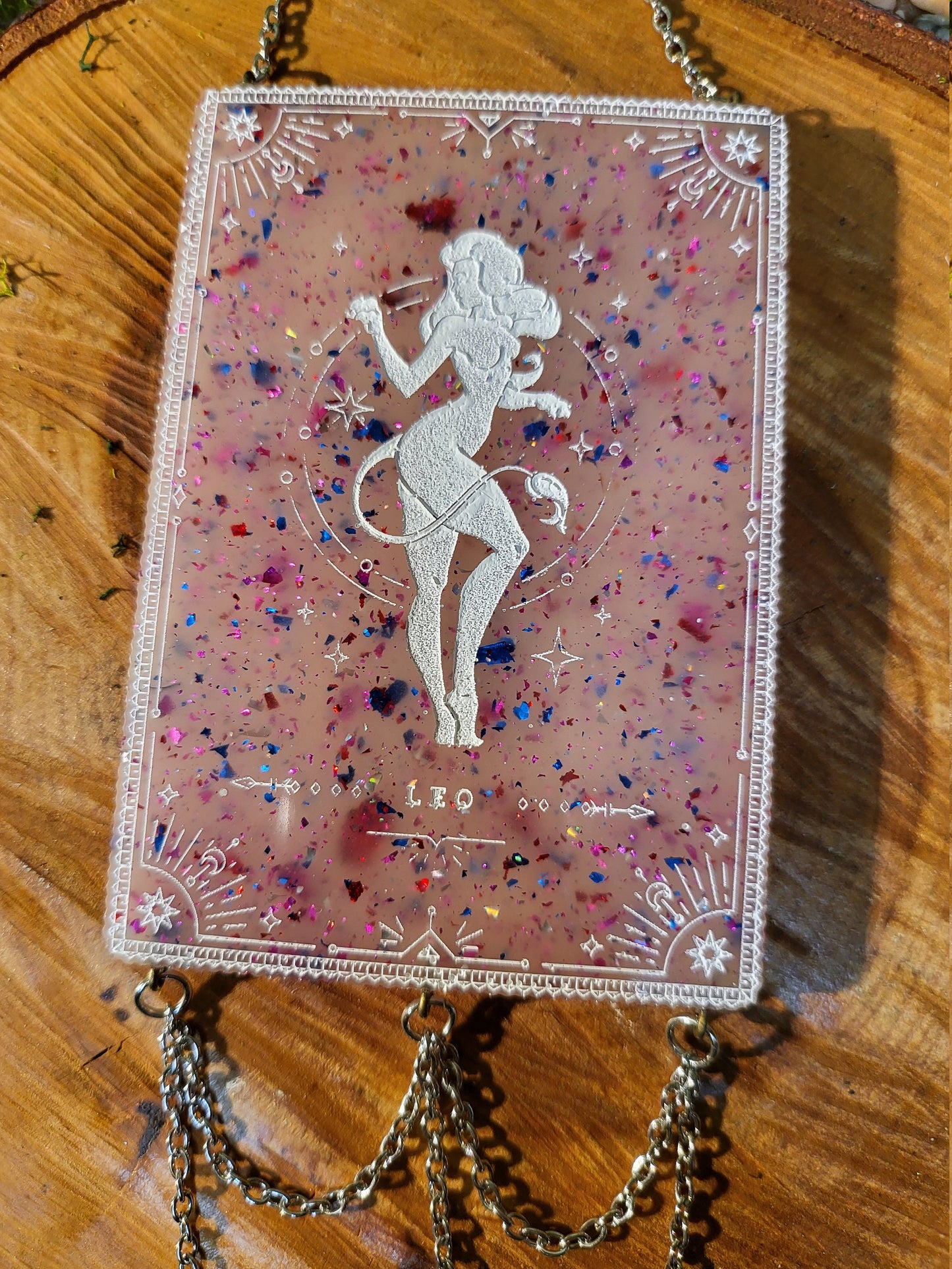Leo White Glitter to Magenta Solar Changing Wall Hanging with Moon and Stars Charms