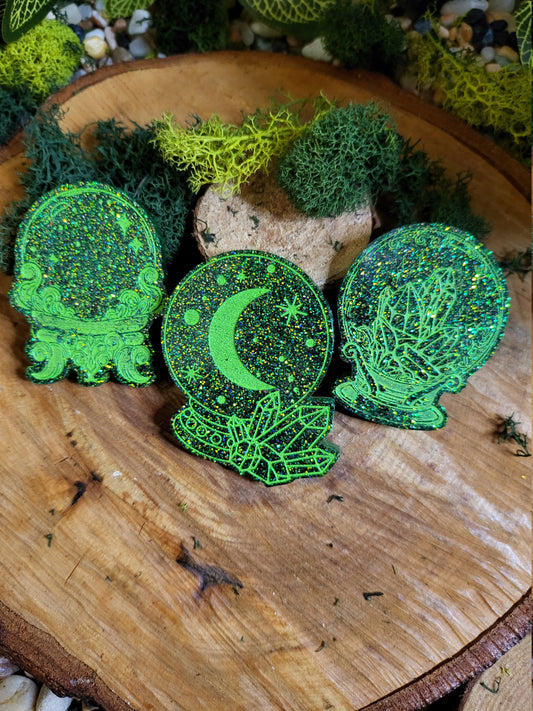 Green Crystal Ball Black Magnets