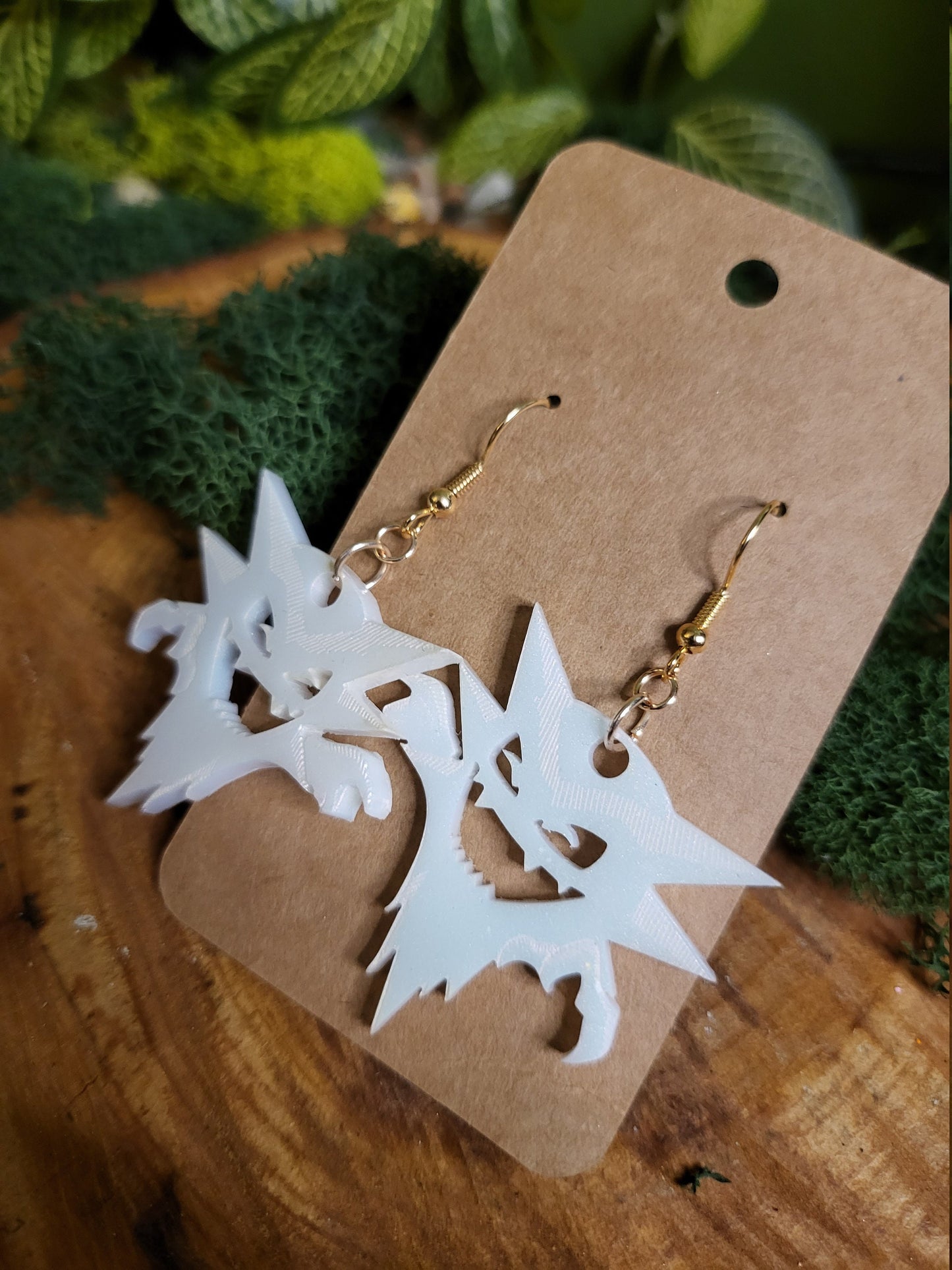 Haunter White Earrings