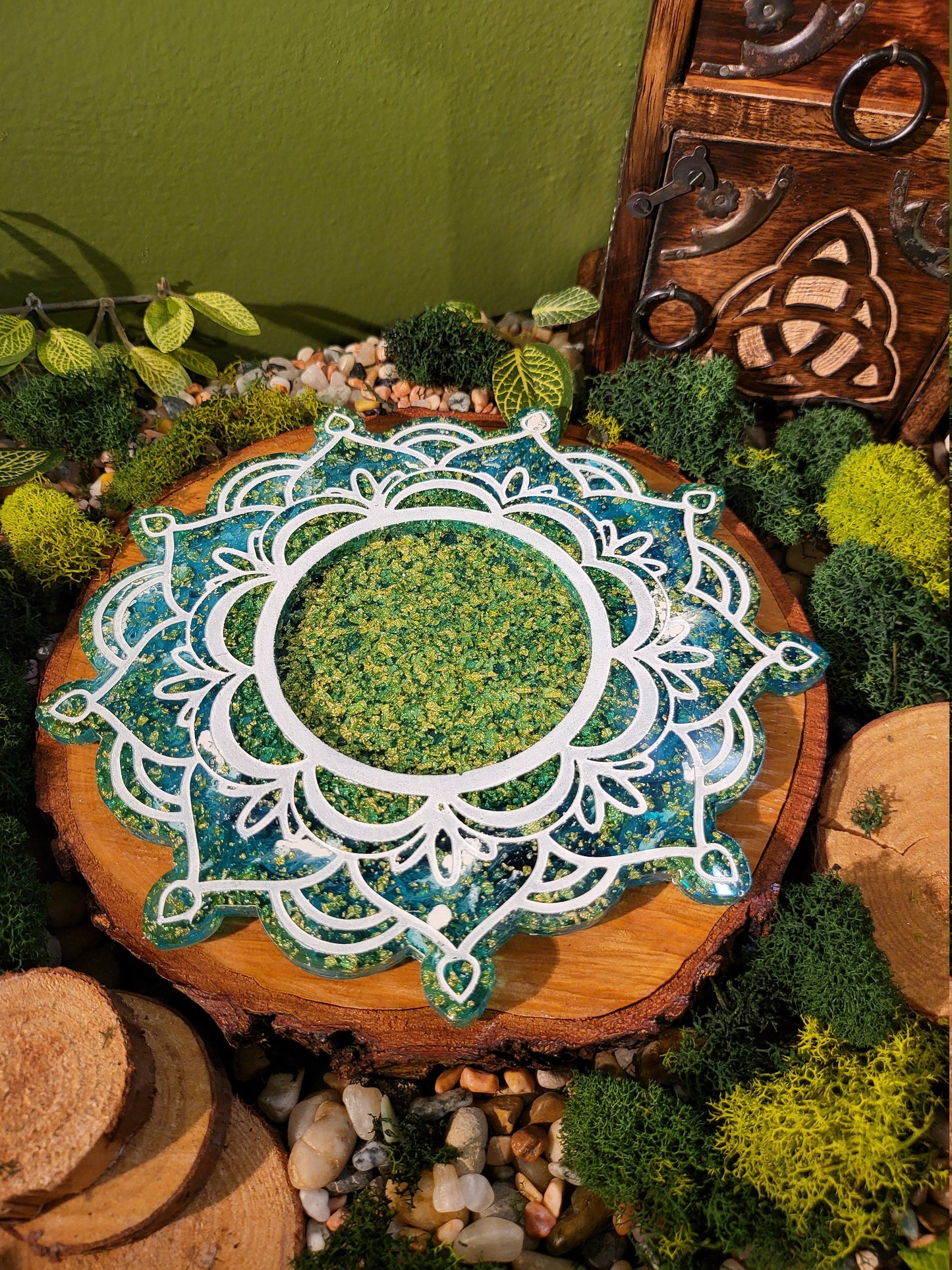 Ocean Tides Mandala Tray, Faux Gold Flakes, Transparent Blue and White Acrylic Paint Outline