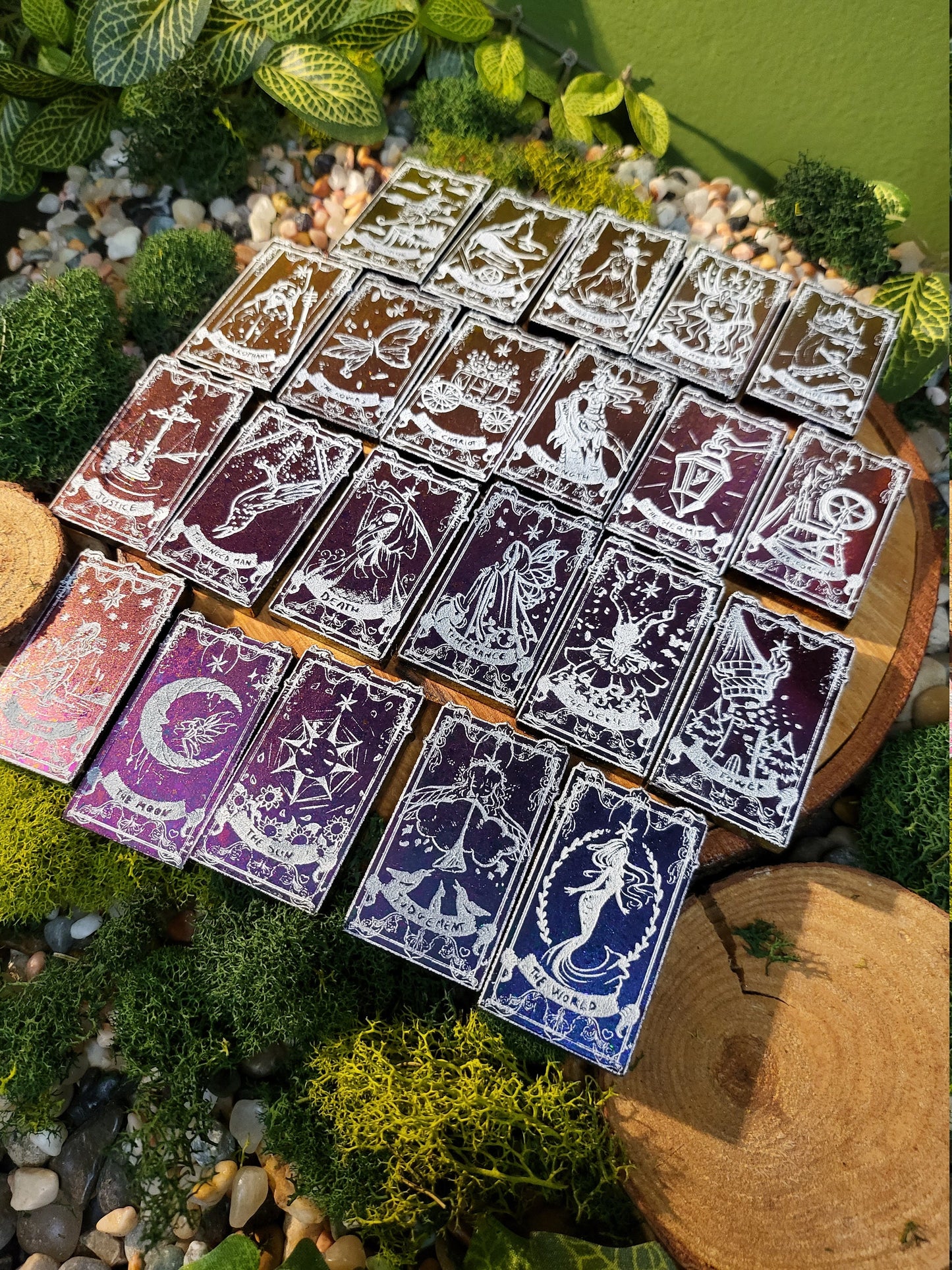 Mini Tarot Card Set - Rainbow Chameleon Flake