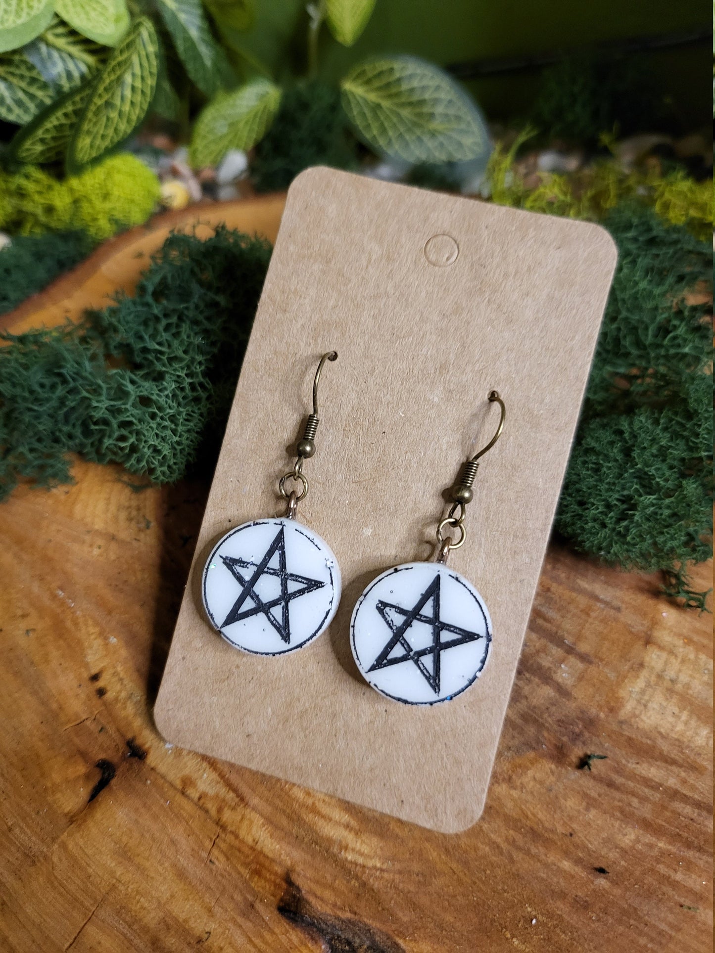 White and Black Little Pentagram Earrings