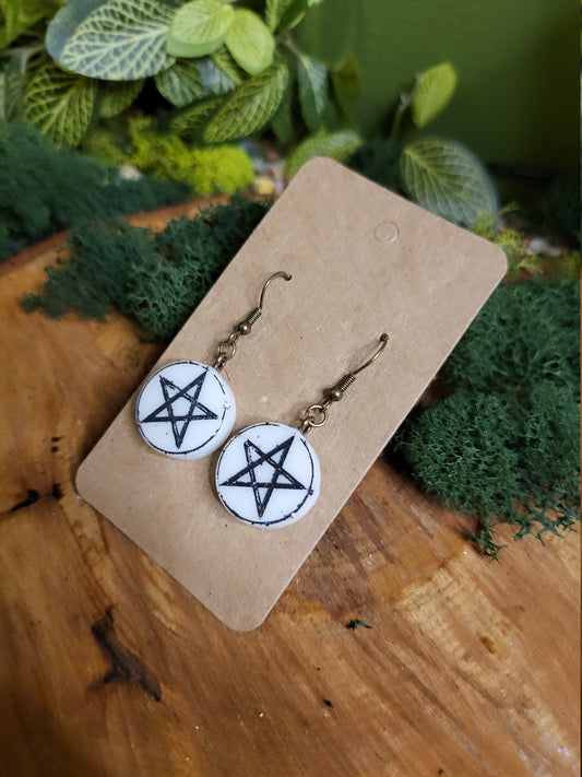 White and Black Little Pentagram Earrings